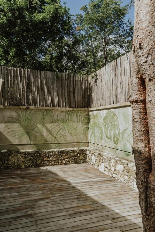 Casa Chimi Tulum Bed & Breakfast Exterior photo