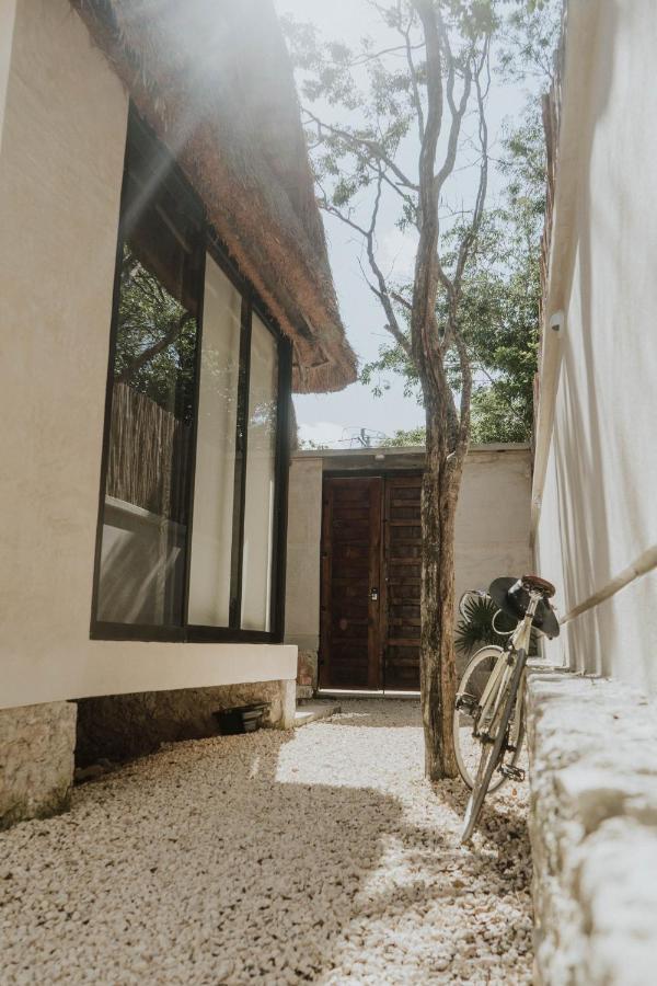 Casa Chimi Tulum Bed & Breakfast Exterior photo